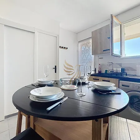 4 Pers-wifi-mer-étang à St-aygulf * Villepey