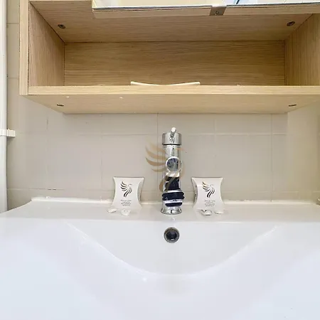 4 Pers-wifi-mer-étang à St-aygulf Apartamento